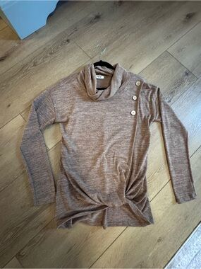 First Love Knit Top in Heather Brown